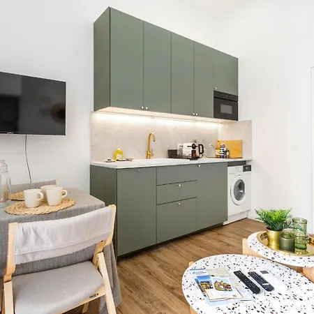 Wehost D4 - La Chic Cour 2 People Near Sea Apartament Nicea